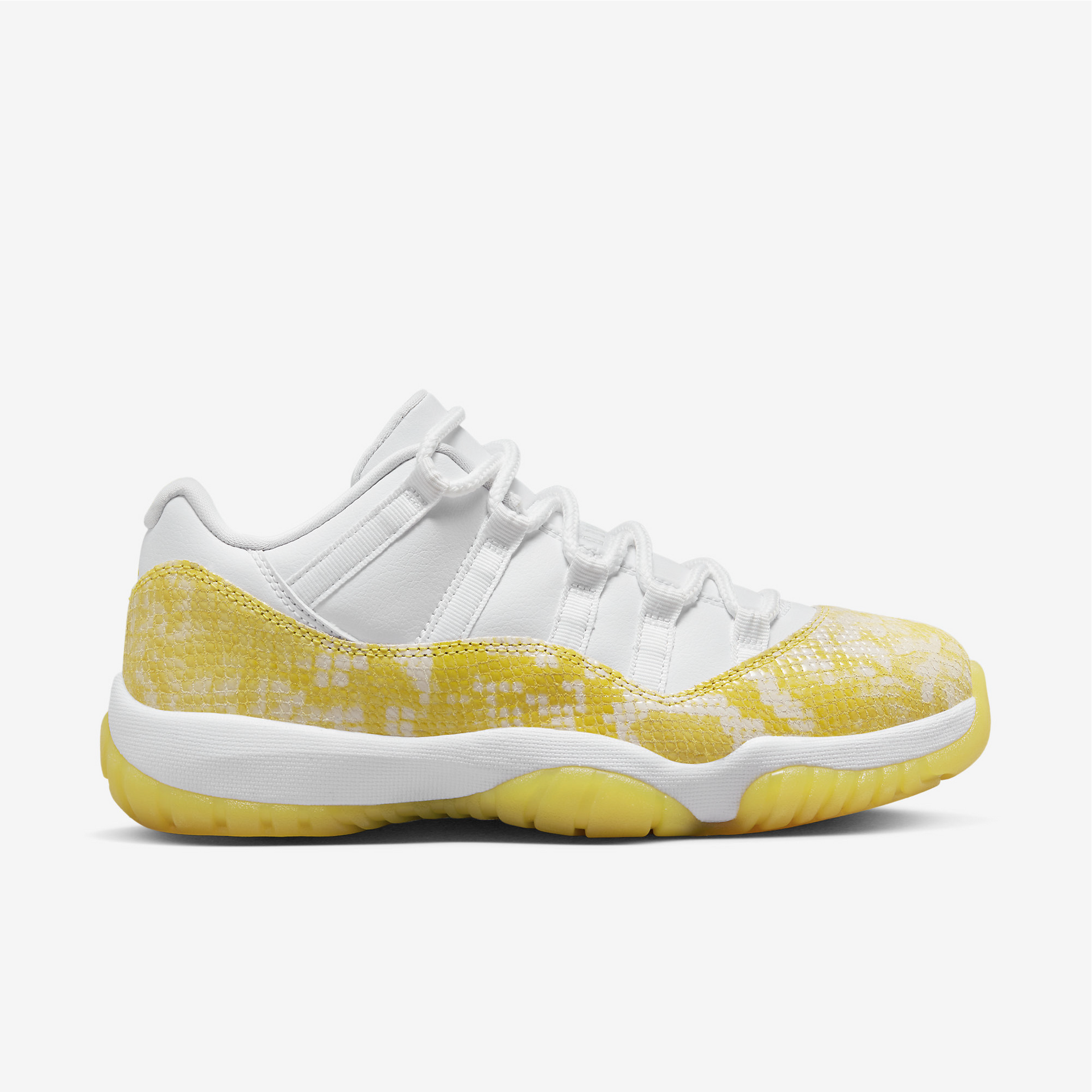 AIR JORDAN 11 RETRO LOW Qlassic